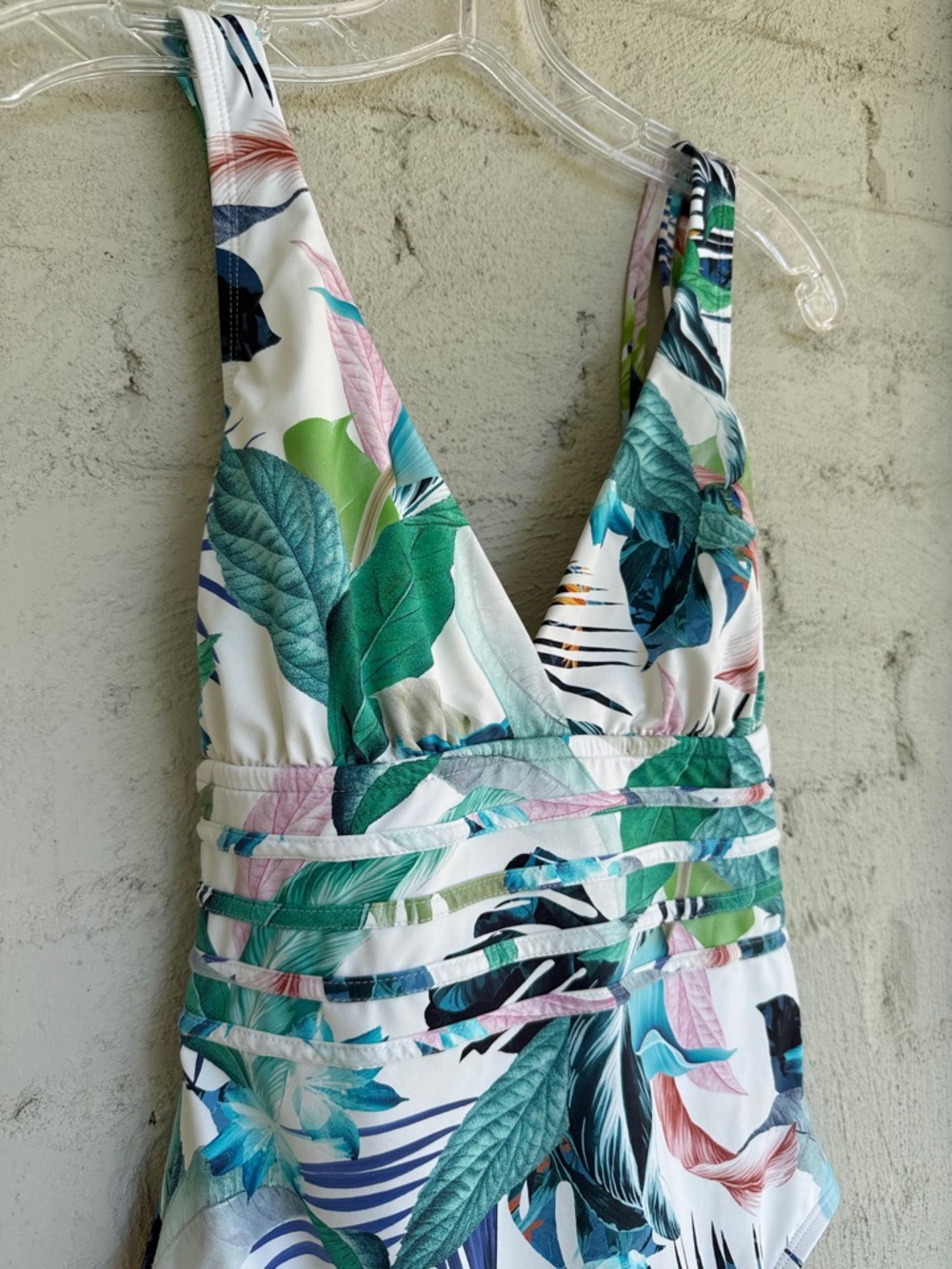 La Blanca In The Moment Multi-Strap Cross-Back One Piece Swimsuit Size 10 - Picture 7 of 13